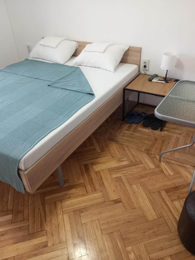 Airport Md Rooms Belgrad Zewnętrze zdjęcie